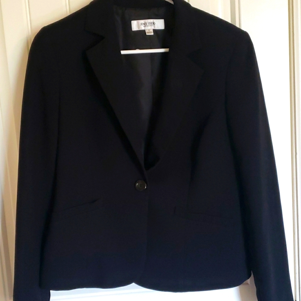 Size 6 Jones Studio Black Blazer